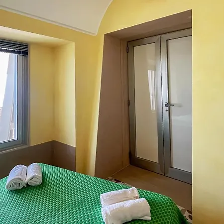Eden Villa *